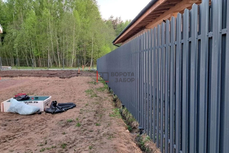 Комбинированный забор в КП «Приозерье» Выборгского района